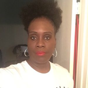 Meet your Posher, Sheila